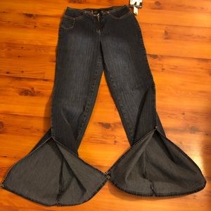 NWT • Yada Jeans